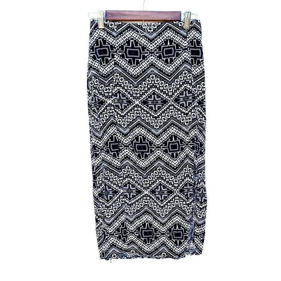 Express Black White Aztec Tribal Geometric Side Slit Midi Pencil Skirt - Picture 6 of 6